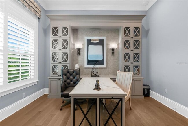 Building Photo - Private Estate Rental in The Concession