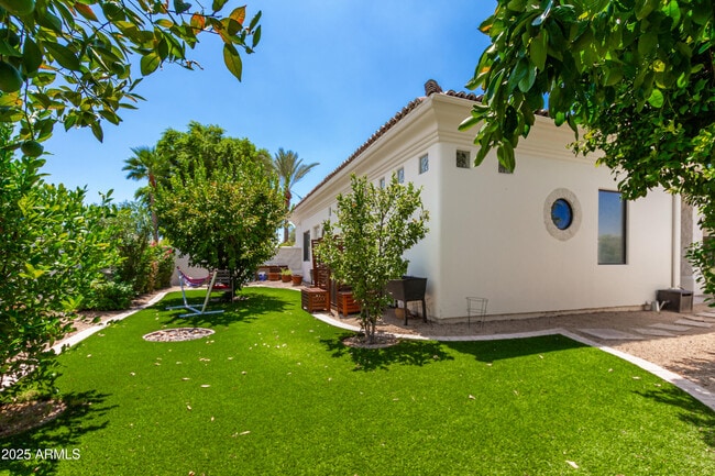 Building Photo - 6900 E Ironwood Dr