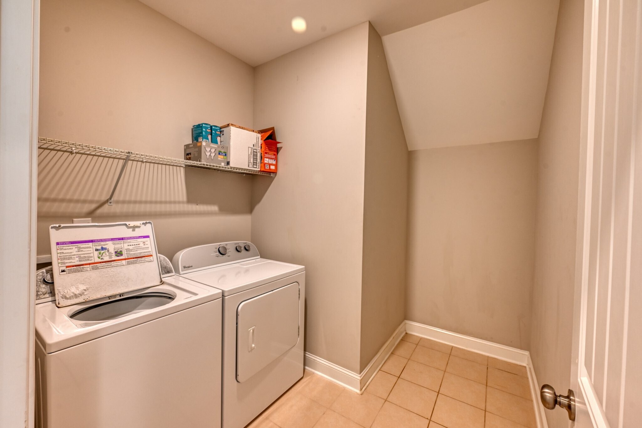 Building Photo - 335 Acorn Hollow Pl