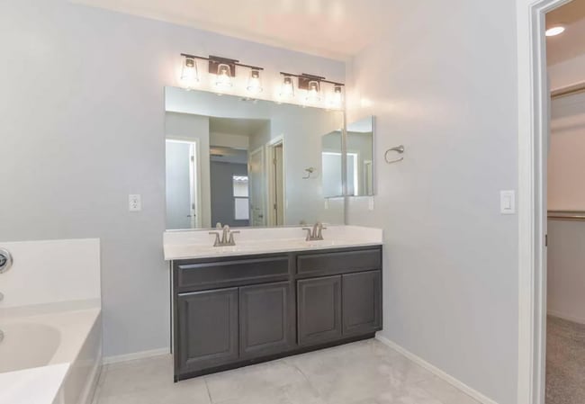 Building Photo - Spacious 2-Story, 3 Bedroom/2.5 Bath Home ...