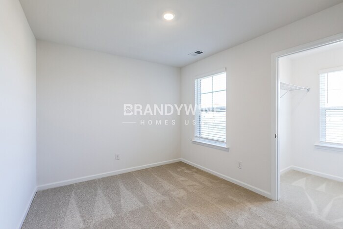 Building Photo - 508 Almere Dr