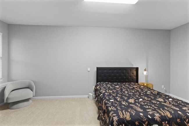 Building Photo - Stunning 3 Story Home in Crawford Creek