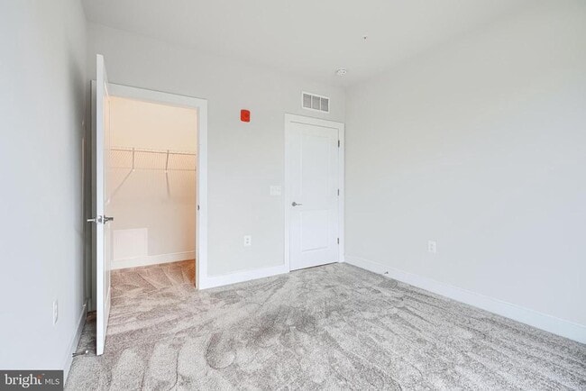 Building Photo - 100 St Ives Pl