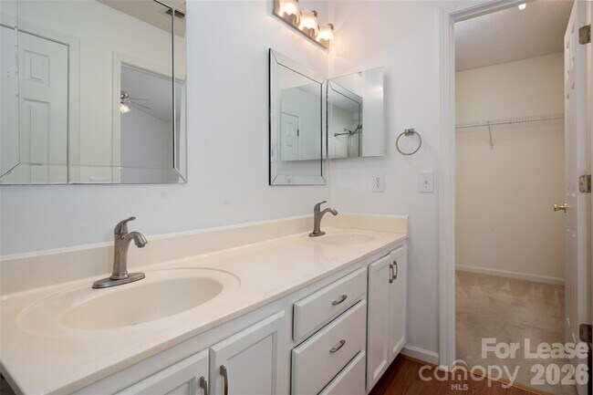 Building Photo - 1841 Birch Heights Ct