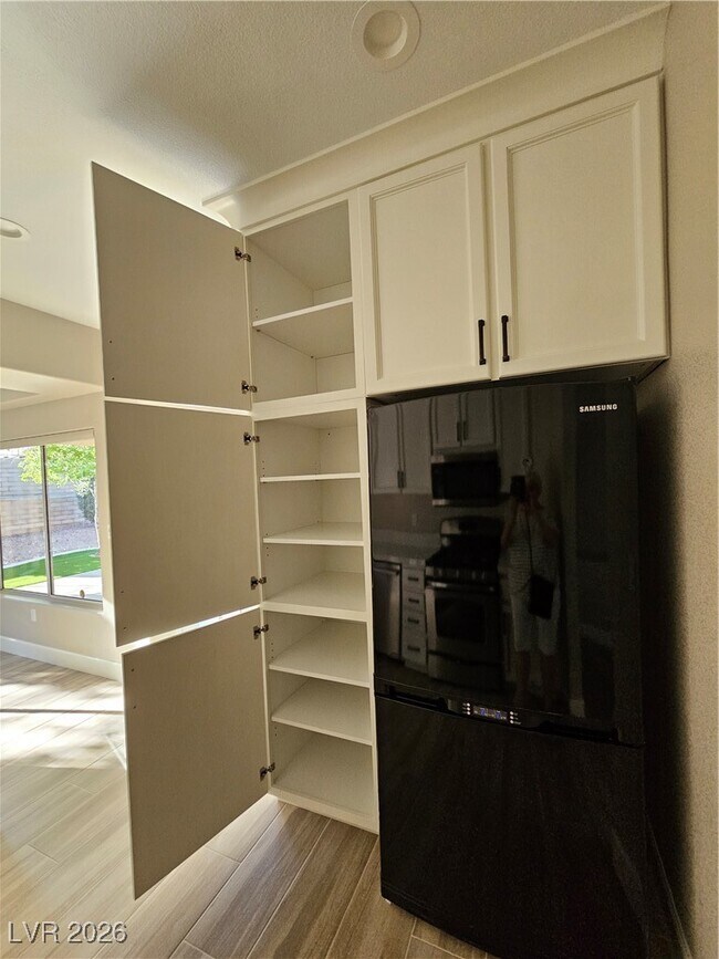 Building Photo - 3033 Isaac River Dr