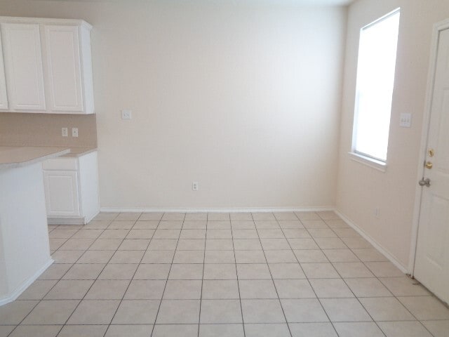 Building Photo - 17147 Oakwood Chase Dr