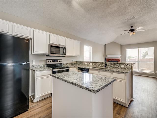 Building Photo - 4024 Sarasota Springs Dr