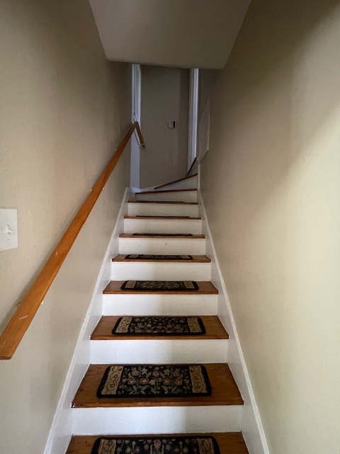 Stairwell from Kitchen - 949 S Ohio Ave