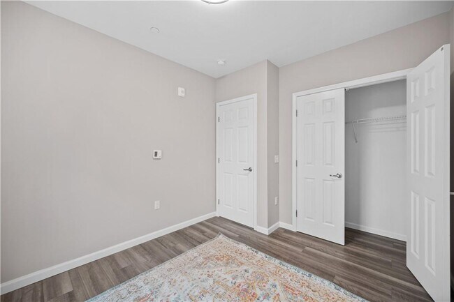 Building Photo - 108 N Kensico Ave