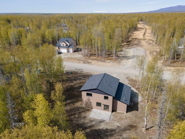 Building Photo - NEW CONSTRUCTION HOME WITH A 4 CAR GARAGE!!