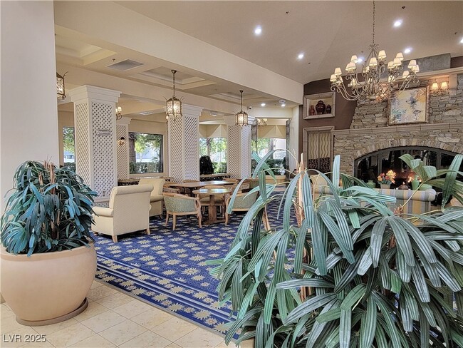Building Photo - 343 Botanic Gardens Dr