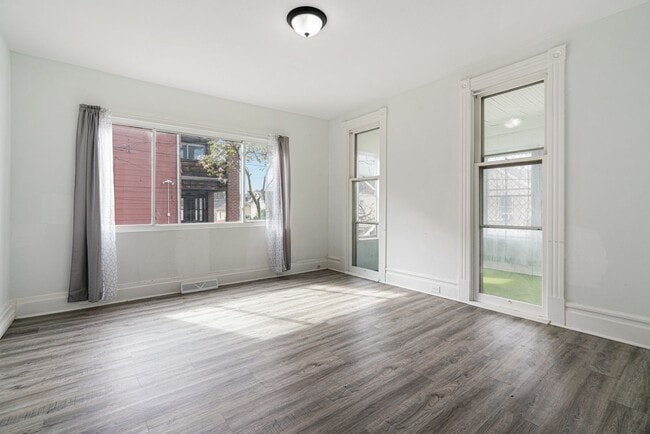 Building Photo - Unbeatable 4 Bedroom home in Greensburg available July 1!
