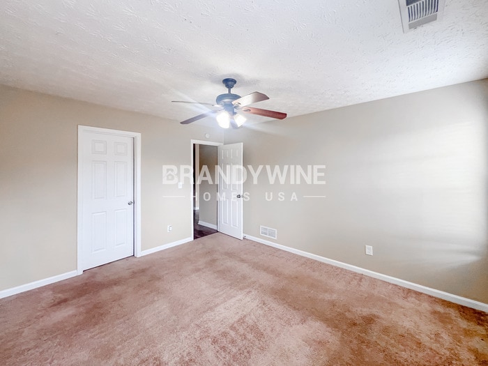 Building Photo - 371 Walker Dr