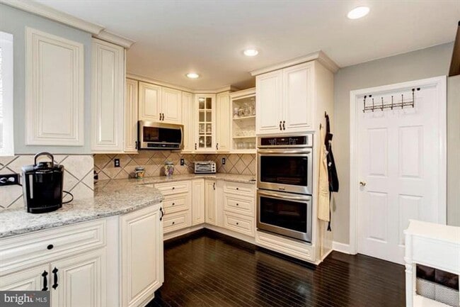 Building Photo - 5147 Cannon Bluff Dr
