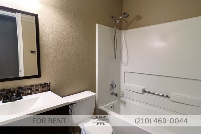 Building Photo - 4535 Oakfield Way