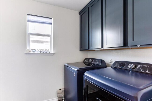 Building Photo - 1133 Aronia Ln