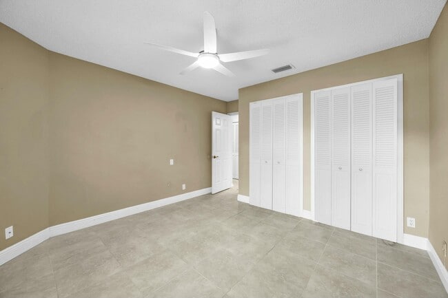Building Photo - 11206 Applegate Cir