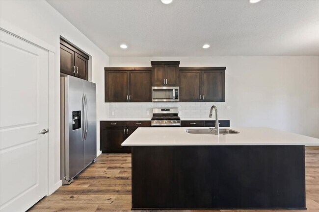 Building Photo - Meridian Spacious Retreat with Neighborhoo...