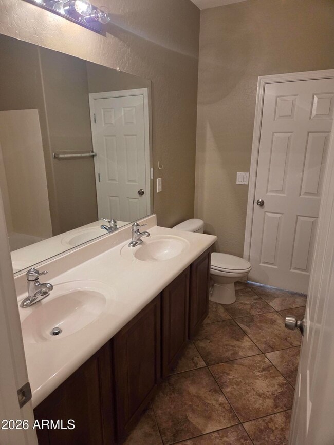 Building Photo - 3735 Desert Creek Ln