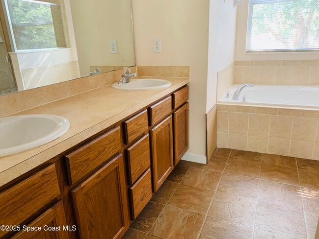 Building Photo - 4314 Canby Dr