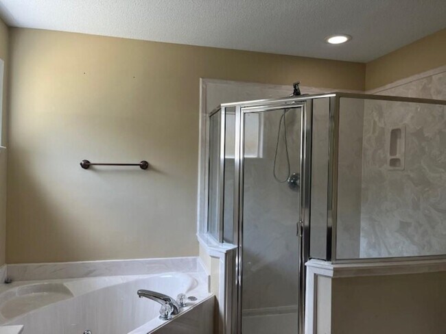Building Photo - 2972 Woodland Ash Cove