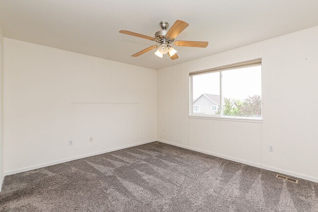 Building Photo - Desirable Sage Creek Living | Open Layout + Stunning Primary Suite