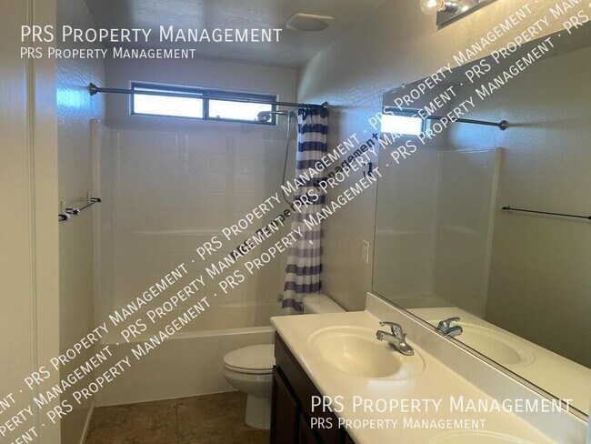 Building Photo - 4816 S Emery-