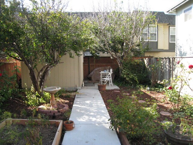 Building Photo - 5810 San Diego St