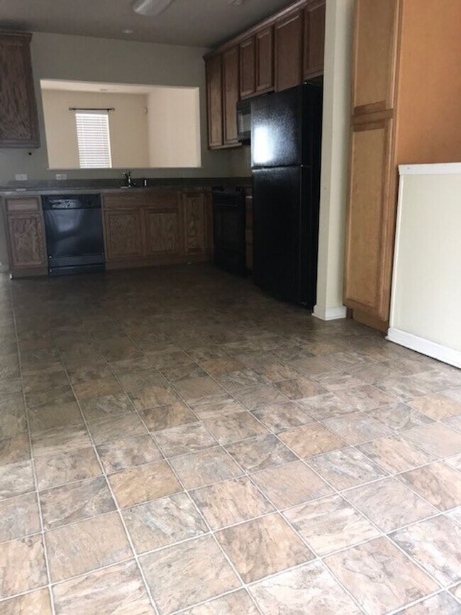 Coming Soon!! Craftsman Style Home for Rent 4215 Spring Oak Dr