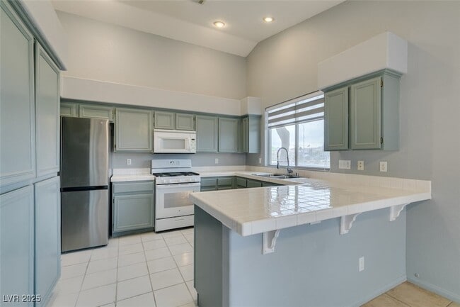 Building Photo - 7782 Top Hat Ave