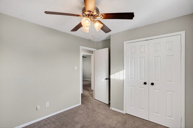 Building Photo - 3222 Preston Dr