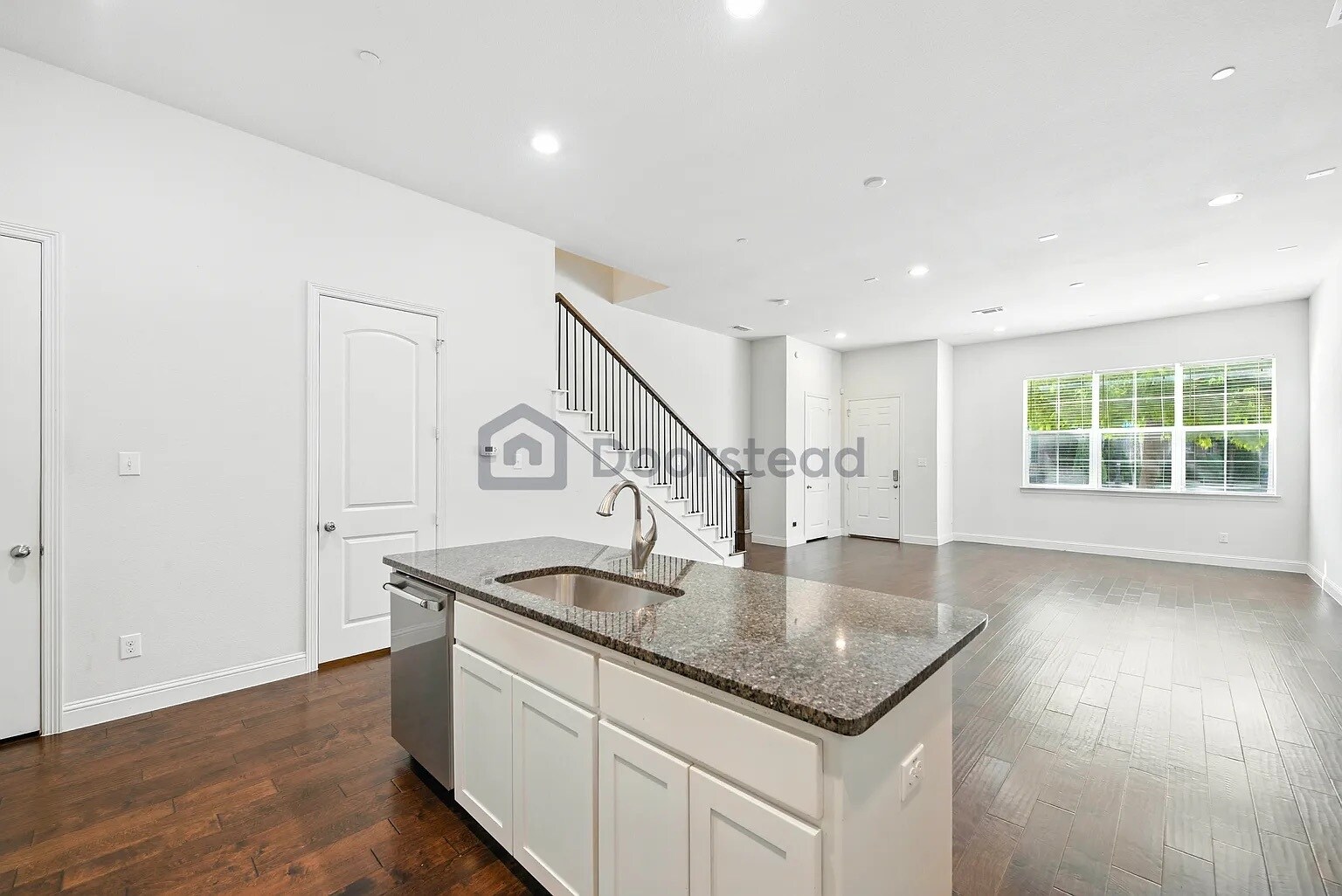 Building Photo - 2518 Plumas Dr