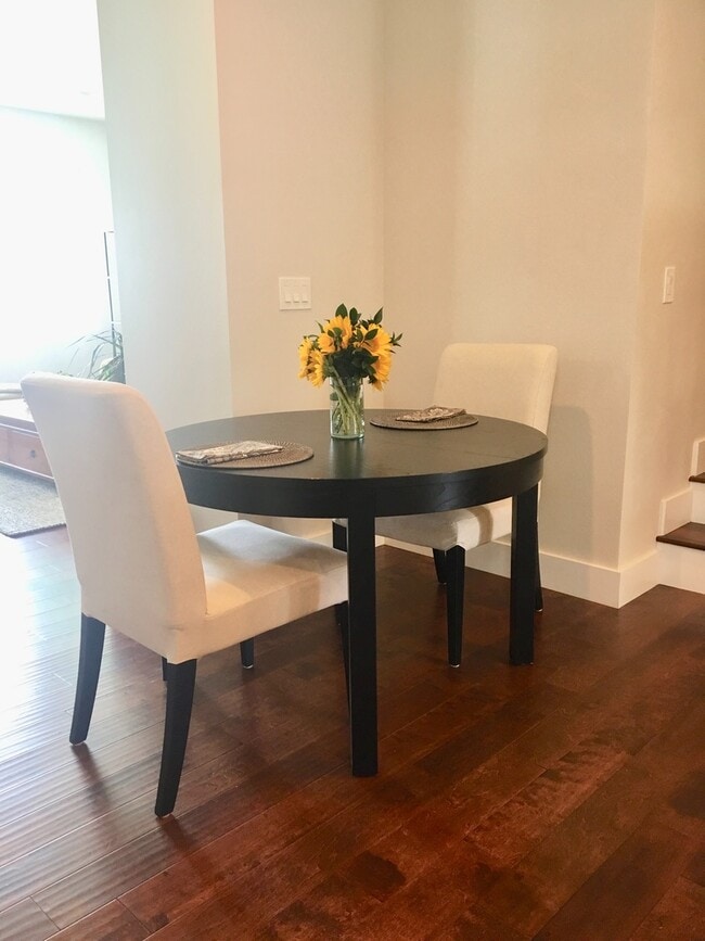 Building Photo - Luxury in Old Town Lafayette for Lease! MU...