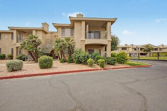 Building Photo - 16013 S Desert Foothills Pkwy