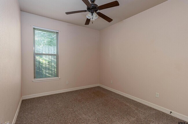 Building Photo - 3009 Santa Elena Dr
