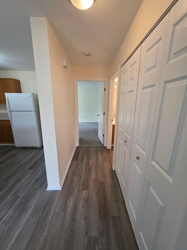 Building Photo - 101 Silverstone Dr