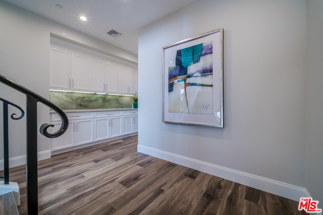 Building Photo - 810 S Catalina Ave