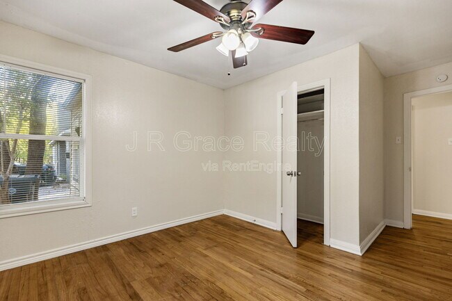 Building Photo - 2004 N 39th St