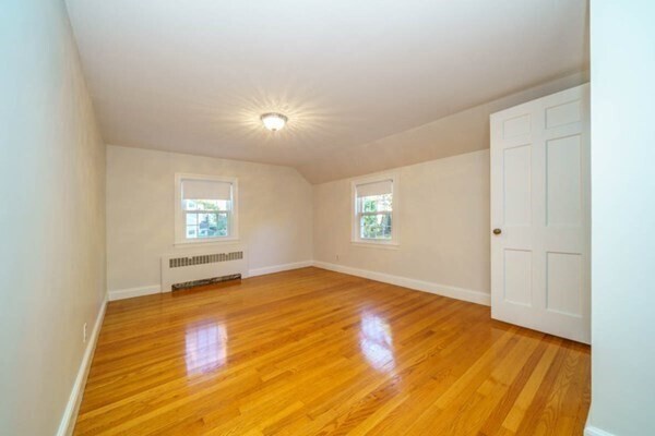 Building Photo - 33 Jackson Rd