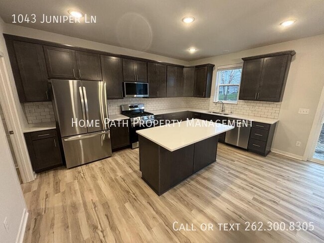Building Photo - 1043 Juniper Ln