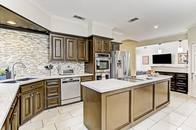 Building Photo - 12203 Maple Rock Dr