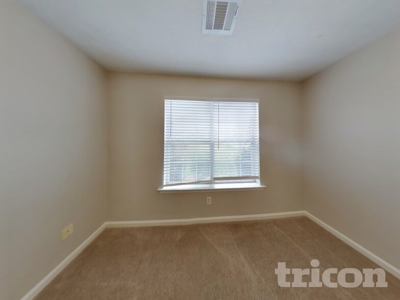 Building Photo - 135 Tillman Ct