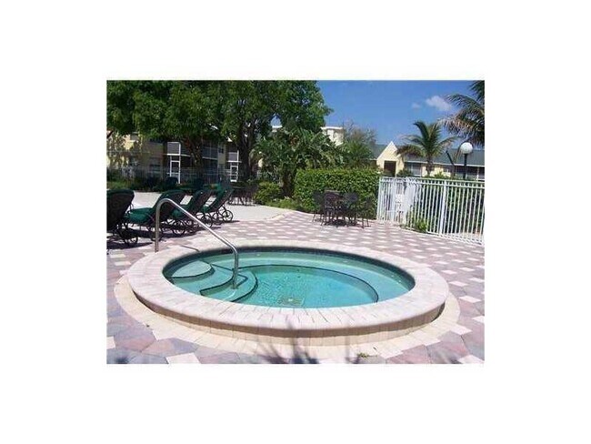 Building Photo - 2815 N Course Dr