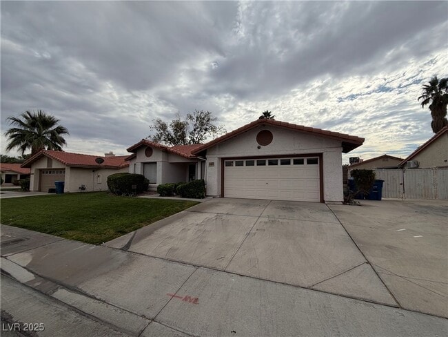 Building Photo - 6305 Crosswood Ave