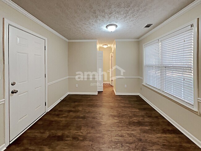Building Photo - 4224 Virgil Moon Xing