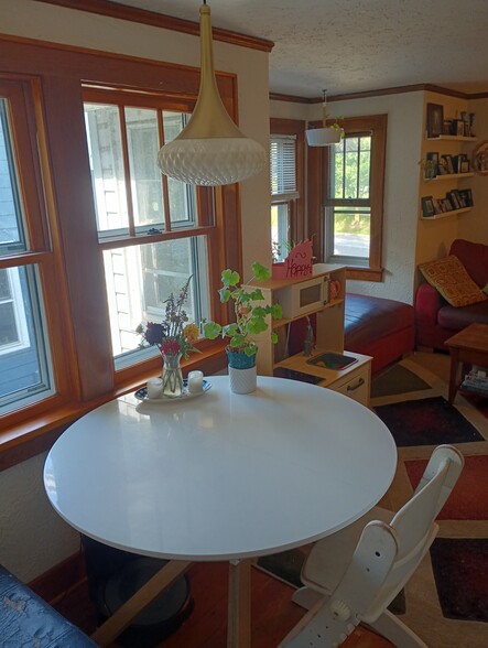 dining nook - 739 E. Gorham St.