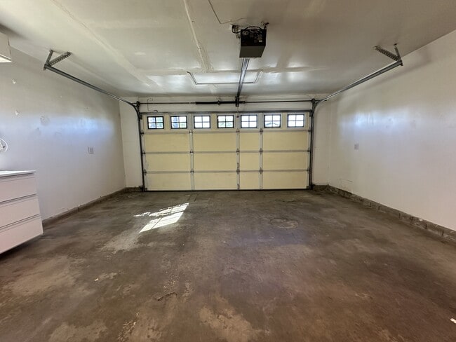 Building Photo - 4611 Harrison St