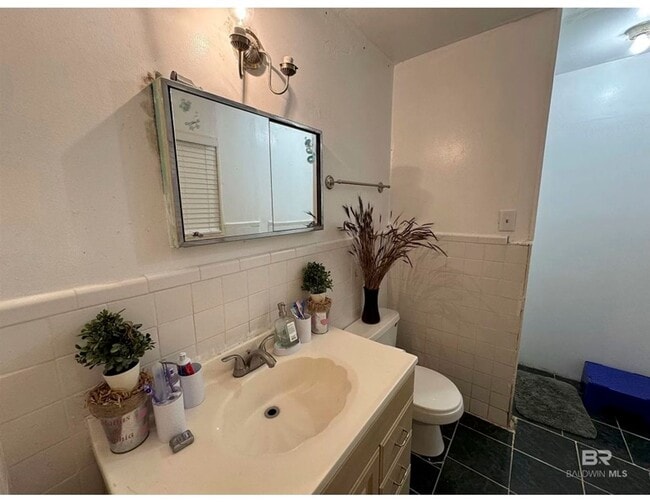 Building Photo - Charming 3 Bedroom 2 Bath in Berkshire Hills