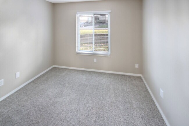 Building Photo - 17048 Sandalwood Creek Dr