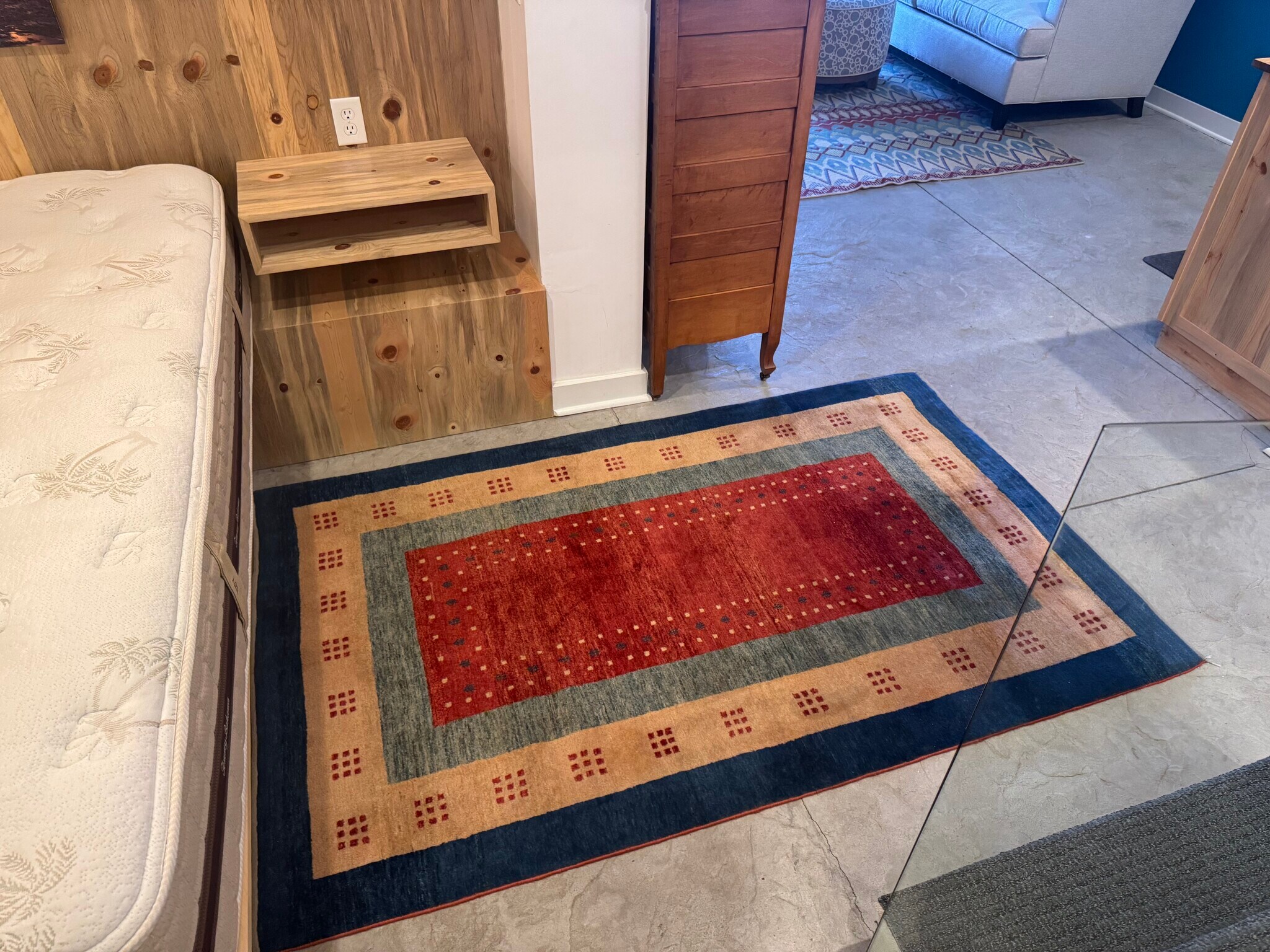 Building Photo - 342 S Mount Vernon Ave